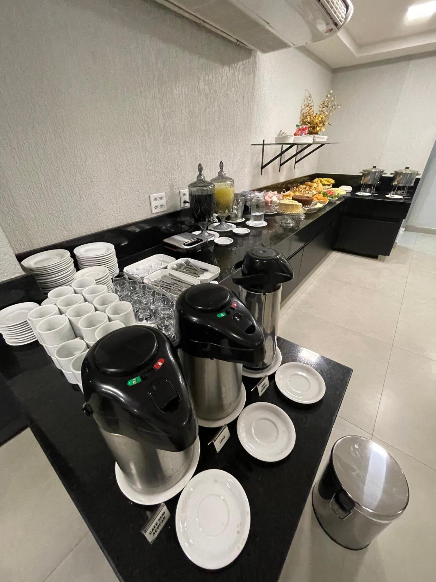 Brasilia Park Hotel Candangolandia Bagian luar foto