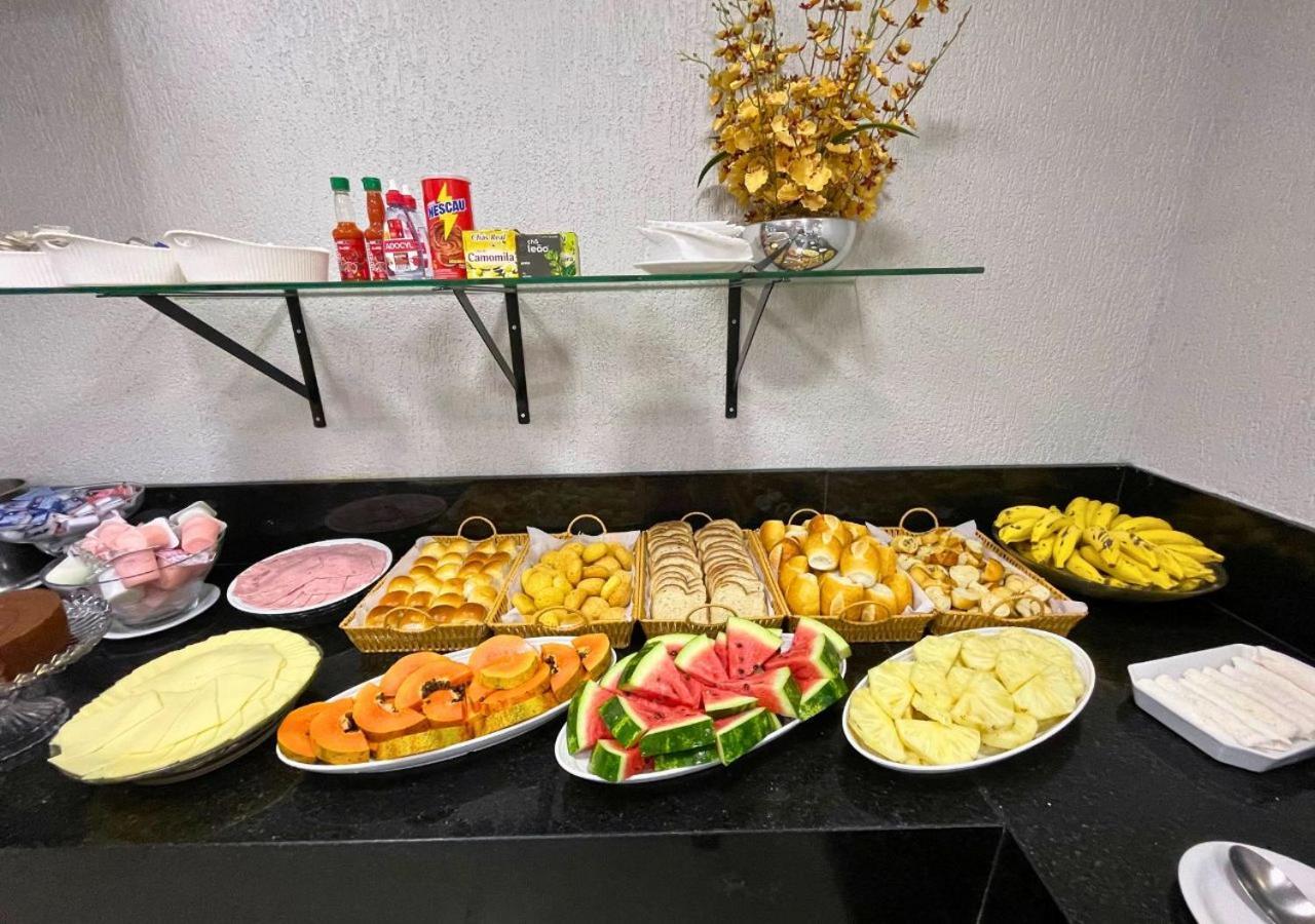 Brasilia Park Hotel Candangolandia Bagian luar foto